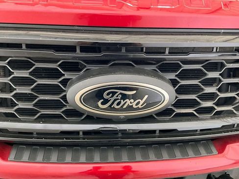 Used 2025 Ford F250 Lariat w/ Black Appearance Package image 27