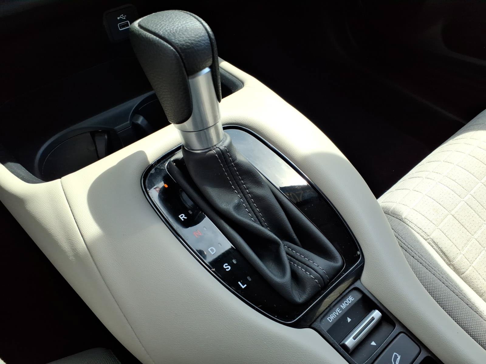 Certified 2024 Honda HR-V LX image 10