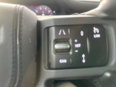 Used 2023 Land Rover Defender 110 X image 20