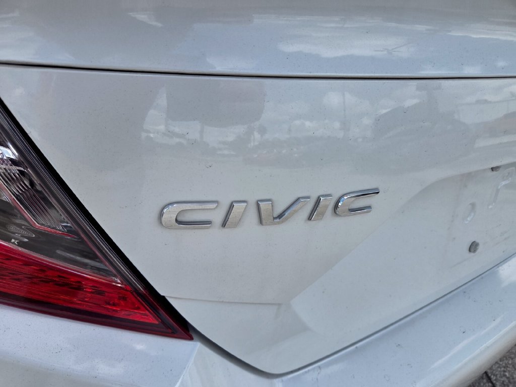 Used 2021 Honda Civic Sport image 9