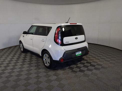 Used 2016 Kia Soul FWD image 6
