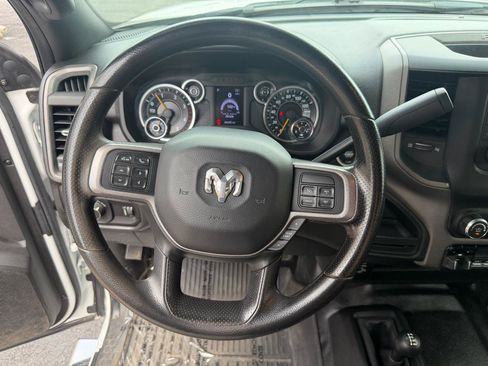 Used 2022 RAM 3500 Tradesman w/ Chrome Appearance Group AWD/4WD image 24