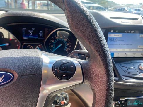 Used 2016 Ford Escape SE w/ Equipment Group 201A image 14