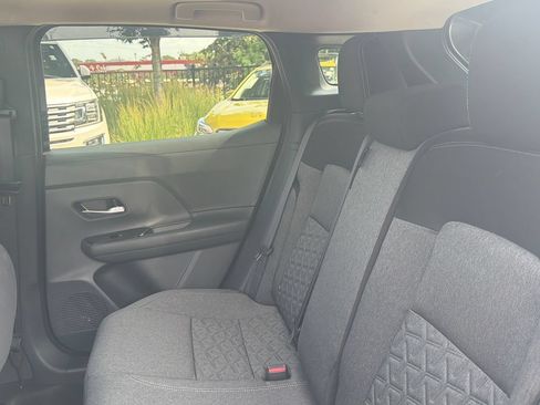 Used 2026 Nissan Kicks SV w/ SV Premium Package FWD image 26