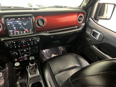 Used 2018 Jeep Wrangler Unlimited Rubicon image 28