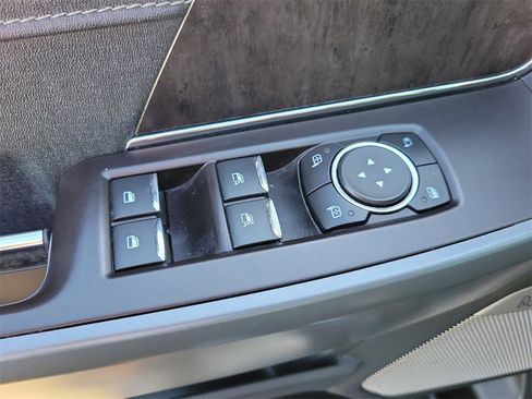 Used 2021 Ford F150 Lariat w/ Max Trailer Tow Package image 22