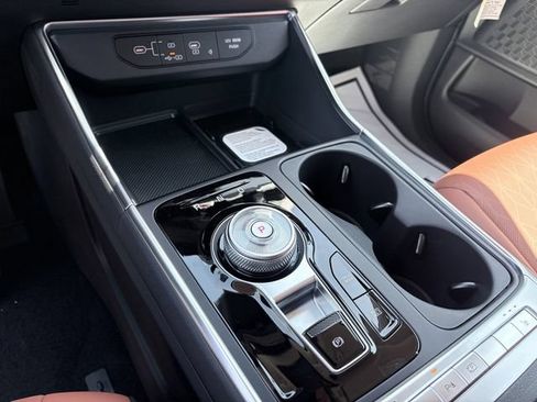New 2026 Kia Carnival EX FWD image 8