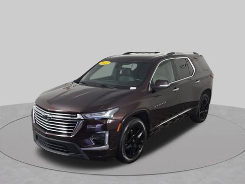 Used 2022 Chevrolet Traverse Premier w/ LPO, Floor Liner Package AWD/4WD image 47