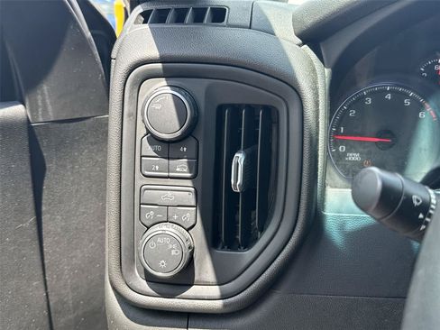 Used 2019 Chevrolet Silverado 1500 Custom AWD/4WD image 21