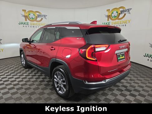 Certified 2022 GMC Terrain SLT image 6