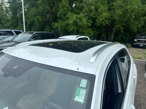 Used 2023 Volkswagen Atlas Cross Sport SEL AWD/4WD image 10