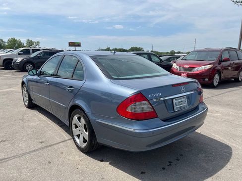 Used 2007 Mercedes-Benz E 550 4MATIC Sedan image 3