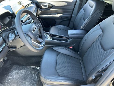 New 2026 Jeep Compass Latitude image 16