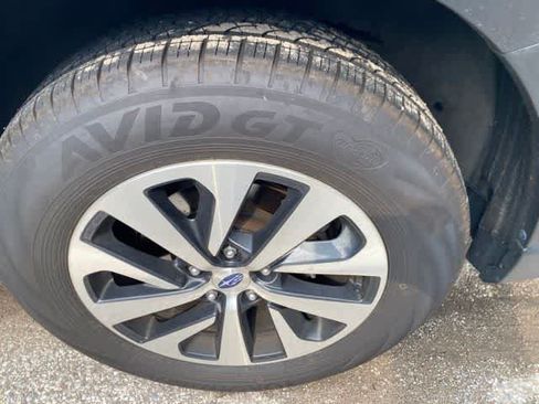 Used 2022 Subaru Outback Premium AWD/4WD image 11