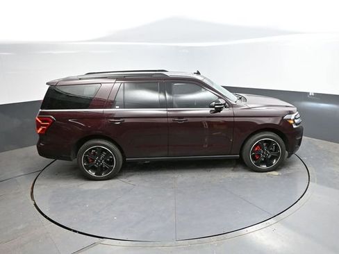 Used 2024 Ford Expedition Limited AWD/4WD image 46