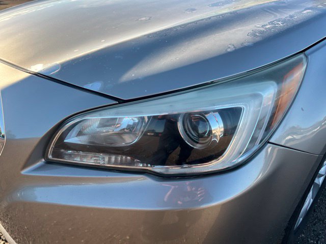 Used 2015 Subaru Legacy 2.5i Premium AWD/4WD image 9
