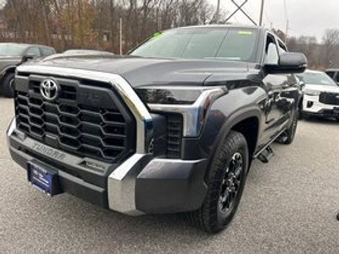 Used 2025 Toyota Tundra SR5 image 17