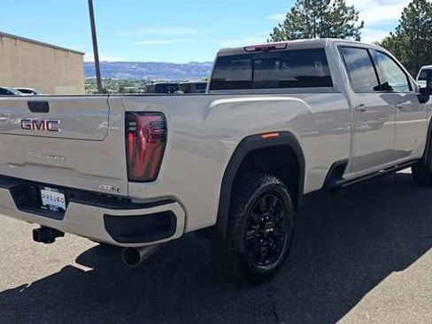 New 2026 GMC Sierra 3500 AT4 w/ AT4 Premium Plus Package AWD/4WD image 8