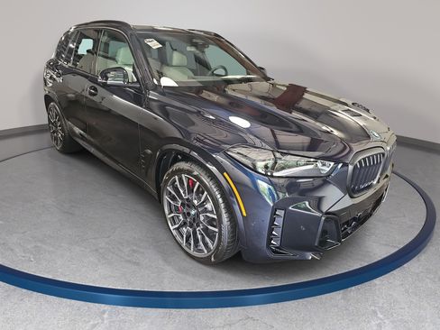 New 2026 BMW X5 xDrive50e w/ M Sport Package AWD/4WD image 3