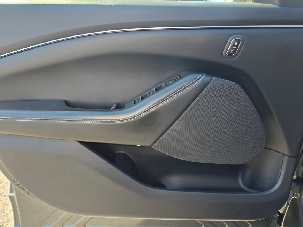 Used 2023 Ford Mustang Mach-E Select RWD image 17