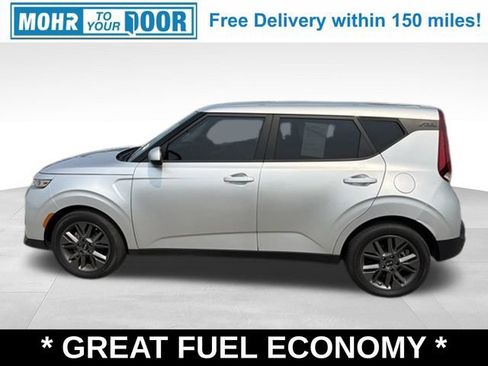 Used 2021 Kia Soul S FWD image 2