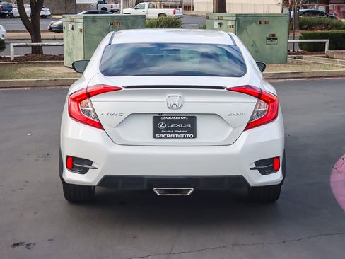 Used 2019 Honda Civic Sport image 3