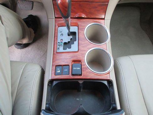 Used 2009 Toyota Highlander Limited image 29