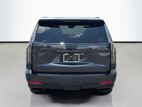 Certified 2025 Cadillac Escalade ESV Sport Platinum RWD image 9
