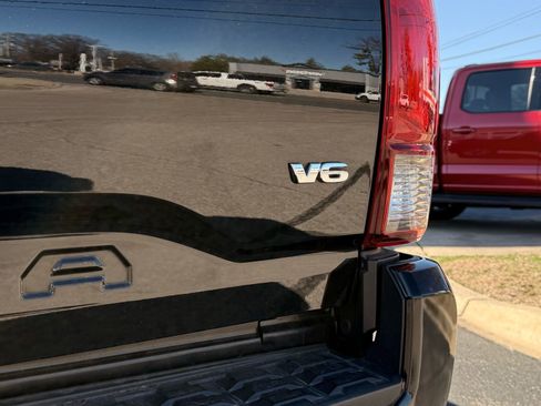 Used 2023 Toyota Tacoma SR image 10