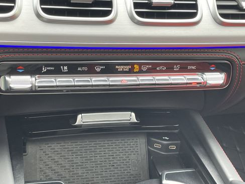 Certified 2024 Mercedes-Benz GLE 53 AMG 4MATIC image 33