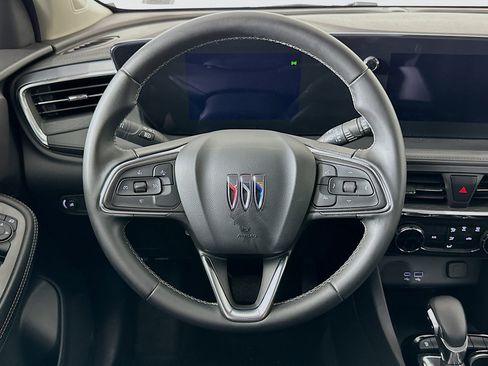 Used 2025 Buick Encore GX Preferred image 18