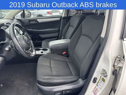 Used 2019 Subaru Outback 2.5i Premium image 20