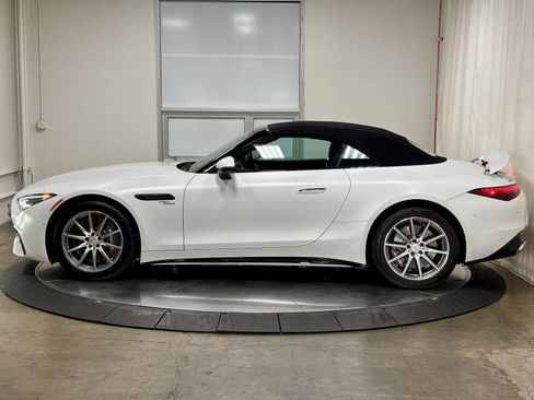 Used 2023 Mercedes-Benz SL 43 AMG w/ Driver Assistance Package image 12