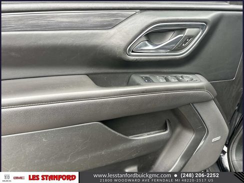 Used 2023 GMC Yukon XL SLT AWD/4WD image 18