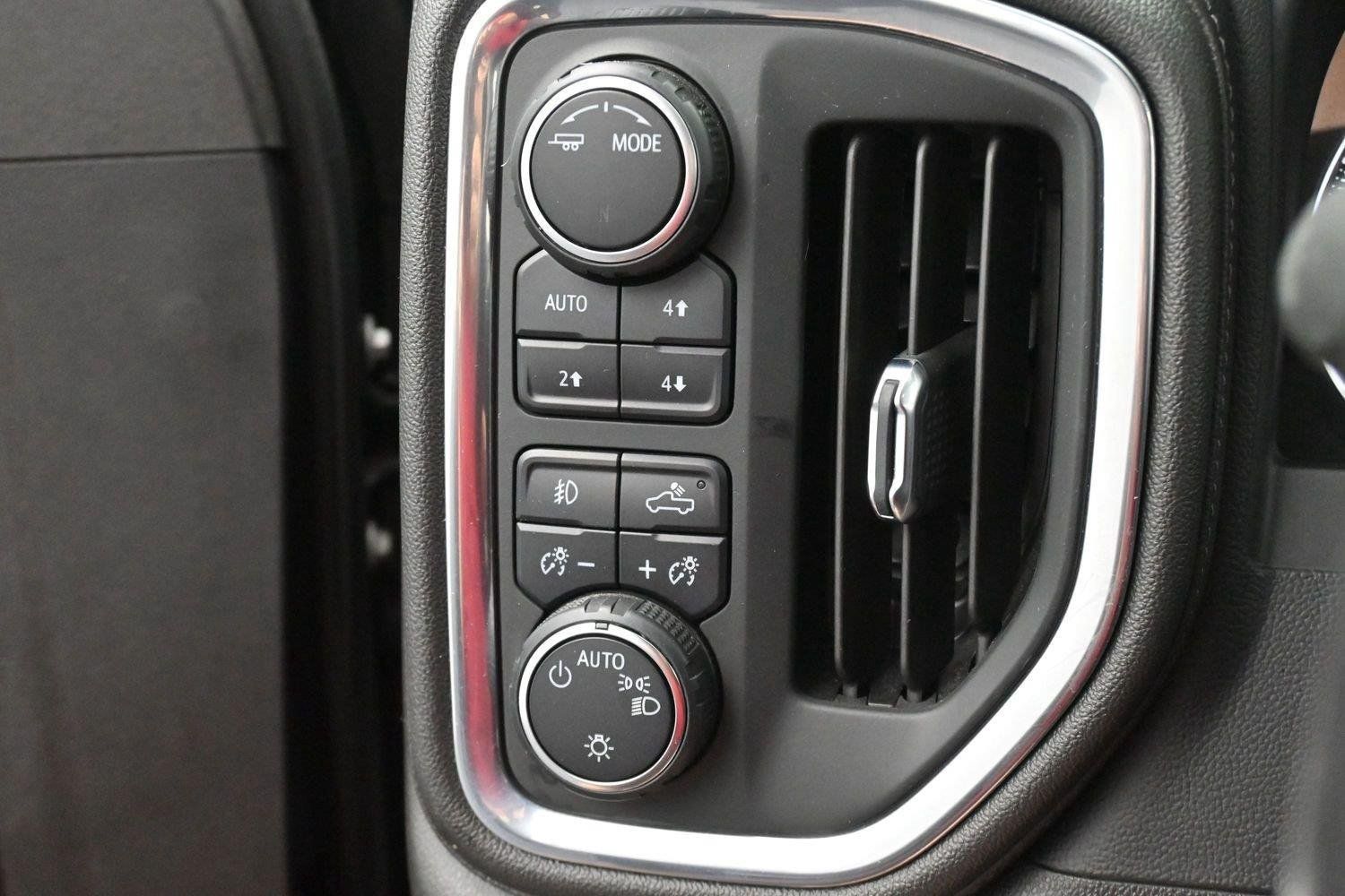 Used 2022 Chevrolet Silverado 1500 RST AWD/4WD image 21
