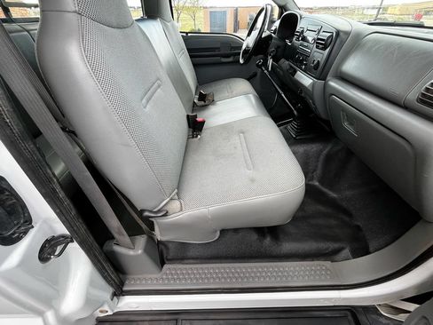Used 2006 Ford F350 XL AWD/4WD image 19