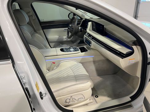 Used 2023 Genesis G90 3.5T image 46