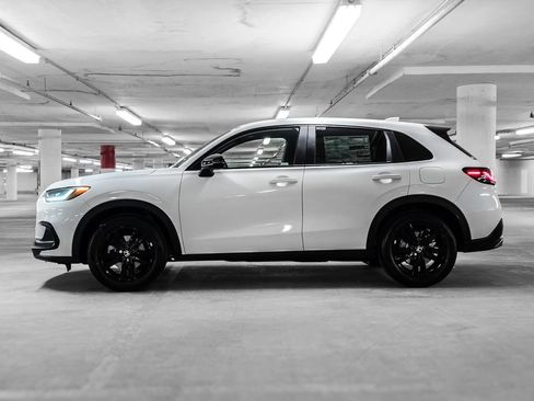 Used 2026 Honda HR-V Sport image 13