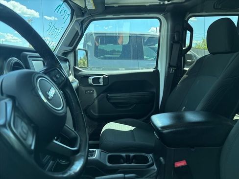 Used 2020 Jeep Gladiator Sport w/ Quick Order Package 24S image 17