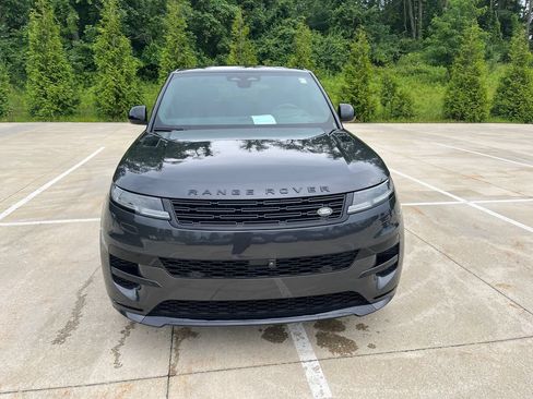 Used 2025 Land Rover Range Rover Sport Dynamic SE AWD/4WD image 8