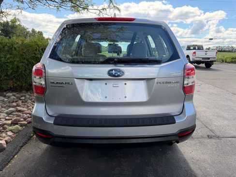 Used 2016 Subaru Forester 2.5i AWD/4WD image 7