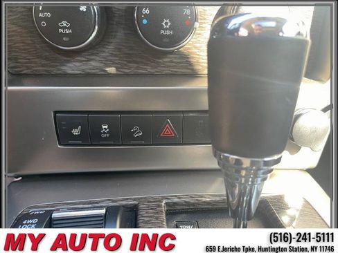 Used 2012 Jeep Liberty Limited w/ Tire & Wheel Group image 18