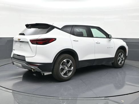 Used 2024 Chevrolet Blazer LT FWD image 5