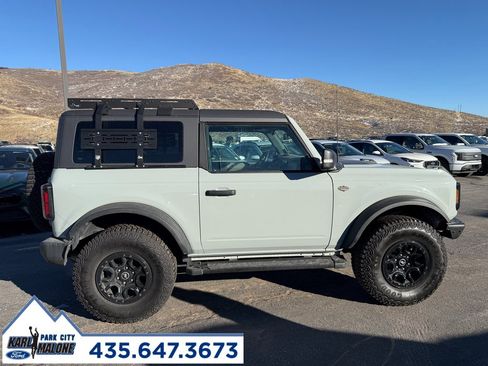 Used 2023 Ford Bronco Wildtrak image 7