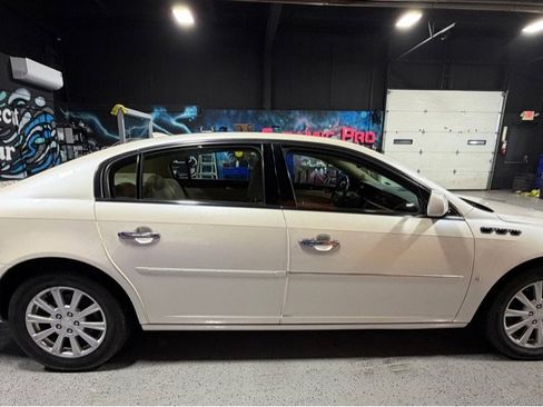 Used 2009 Buick Lucerne CX image 7