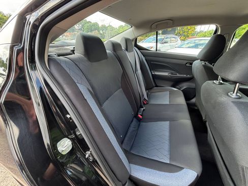 Used 2025 Nissan Versa SV FWD image 35