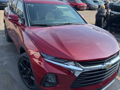 Used 2022 Chevrolet Blazer LT image 3