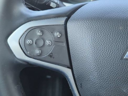 Used 2023 Chevrolet Traverse LT FWD image 15