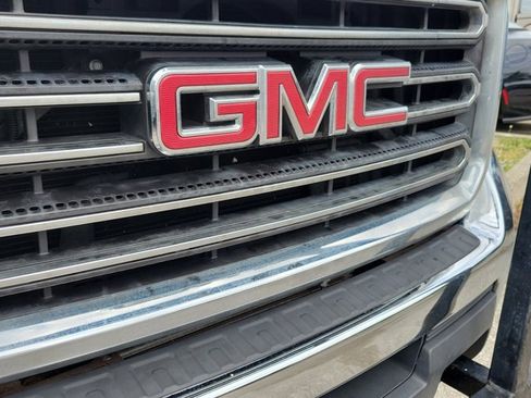 Used 2017 GMC Sierra 2500 Base image 7