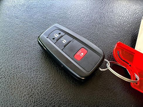 Used 2017 Toyota 4Runner SR5 Premium image 34